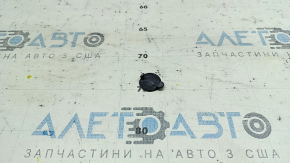 Заглушка заднего бампера правая малая Mazda 3 19-26 4d