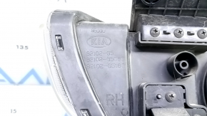 Фара передняя правая в сборе Kia Niro 17-19 HEV, PHEV с кронштейном, галоген, LED ДХО, под полировку, царапины, паутина на стекле