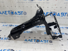 Кронштейн правой фары BMW 5 F10 11-16