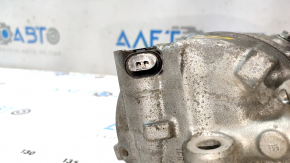 Компрессор кондиционера VW Passat b7 12-15 USA 1.8Т не держит клапан