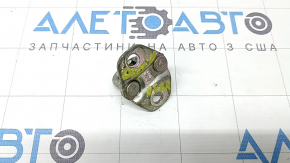Крюк замка двери багажника Subaru Outback 15-19