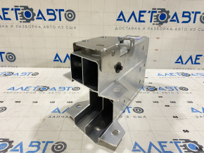Клык лонжерона передний правый Volvo XC60 18-26 T5, T6, B5, B6