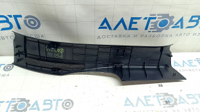Накладка порога задняя правая Toyota Prius 50 16-22 черная, затерта