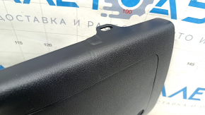 Накладка под сидением правая Toyota Prius 50 16-22 черная, царапины