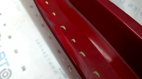 Порог правый Toyota Prius 50 16-22 красный, царапины, затерт, надлом креплений