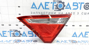 Фонарь внутренний крышка багажника правый Toyota Camry v55 15-17 usa царапины