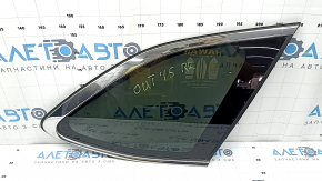 Форточка глухое стекло задняя правая Subaru Outback 15-19 хром молдинг, тонировка, царапины