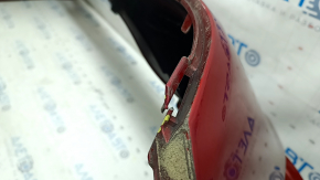 Бампер задний голый Toyota Prius 50 16-18 без парктроников, красный 3T7, царапины, надломаны крепления, царапины