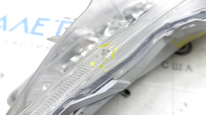 Поворотник левый Toyota Camry v55 15-17 usa песок, сломана направляйка
