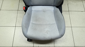 Водительское сидение Toyota Prius 50 16-18 без airbag, механическое, ткань черно-серое, под химчистку, потерта