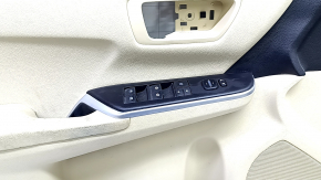 Placă ornament ușă față stânga Toyota Camry v55 15-17 usa bej cu inserție bej din plastic, cotieră din cauciuc, cu comandă ridicare geam, pentru curățare