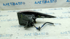 Фонарь верхний крыло левый Toyota Prius 50 16-18 стекло грязное изнутри, царапины