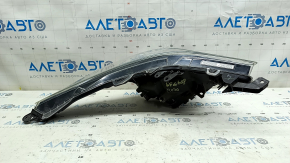 Фара передняя левая Toyota Prius 50 16-18 LED