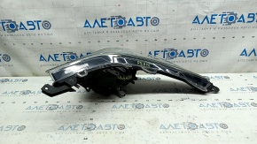 Фара передняя правая Toyota Prius 50 16-18 LED, сломано крепление фишки