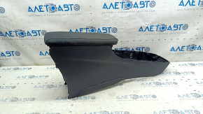 Консоль центральная подлокотник Toyota Prius 50 16-20 черная ткань, царапины, под химчистку