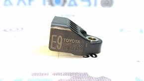 Датчик подушки безопасности центральной стойки правый Toyota Camry v55 15-17 usa