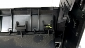 Накладка центральной консоли задняя BMW X5 F15 14-18 черная, 2 части, трещина в креплениях, сломано крепление