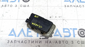 Плафон освещения задний правый Volvo XC60 22-26 серый