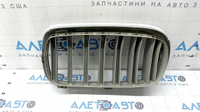 Решетка радиатора grill ноздря правая BMW X5 F15 14-18 Pure Experience, сломаны крепления, трещина