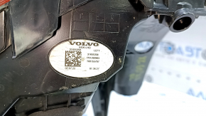 Фонарь внешний крыло левый Volvo XC60 18-26 разбито стекло