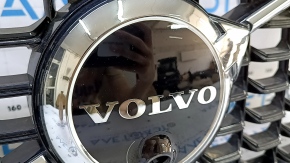 Решетка радиатора grill Volvo XC60 22-26 R-Design,с эмблемой, под камеру, с уплотнителем, царапины, песок