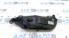 Противотуманная фара птф правая Volvo XC60 20-26 code: XE0D, песок