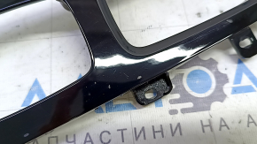 Накладка центральной консоли Volvo XC60 22-26 черный глянец с хромом, царапины