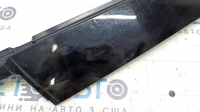 Накладка двери боковая передняя левая Volvo XC60 18-26 черный глянец, царапины