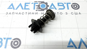 Отбойник капота левый Mercedes W167 GLE 350 450 20-26 на капоте