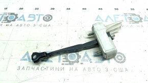 Ограничитель двери задней левой Toyota Highlander 20-26