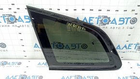 Jaluzea geam spate stânga Volvo XC60 18-25 fără tuner TV, cu antenă, fumurie, cu ornament negru lucios, elemente de fixare rupte