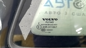 Jaluzea geam spate dreapta Volvo XC60 18-25 fără tuner TV, fumurie, cu mulaj negru lucios, lipită, garnitură ruptă