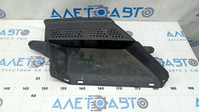 Воздухоприемник Audi A4 B8 13-16 2.0T сломано крепление
