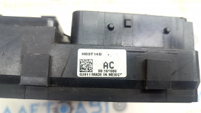 Блок предохранителей подкапотный Ford Fusion mk5 13-20 1.5T, 1.6T, 2.5 без крышки, сломаны крепление
