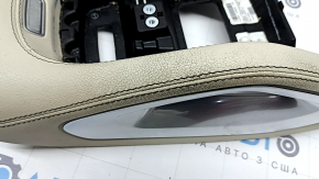 Накладка центральной консоли верхняя Mercedes W167 GLE 350 450 20-23 кожа бежевая с хром, с подсветкой, потерта, под чистку, царапины