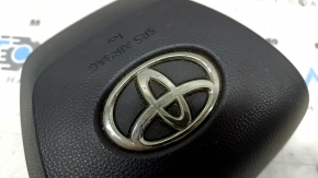 Подушка безопасности airbag в руль водительская Toyota Highlander 20-21 черная, ржавый пиропатрон, полез хром на эмблеме