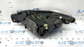 Фара передняя правая в сборе BMW 3 F30 16-18 LED, песок