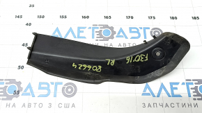 Накладка фонаря левая BMW F30 16-18 царапина