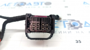 Фишка на блок ECU компьютера двигателя BMW 3 F30 17-18 B46, черная с 2 разъемами