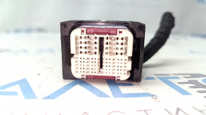 Фишка на блок ECU компьютера двигателя BMW 3 F30 17-18 B46, белая