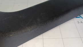 Накладка проема багажника правая Lexus RX300 RX330 RX350 RX400h 04-08 черная, потерта