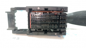 Фишка на блок ECU компьютер двигателя Kia Sportage 17 2.4 красная