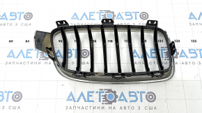 Решетка радиатора grill левая BMW 3 F30 4d 12-18 песок