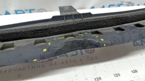 Абсорбер переднего бампера Toyota Prius 50 16-18 нижний, примят, надломы, трещины