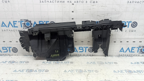 Дефлектор радиатора левый Toyota Highlander 21-22 3.5, XSE