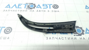 Решетка переднего бампера левая Toyota Prius V 15-17 рест, структура, песок