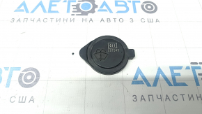 Крышка бачка омывателя Toyota Prius V 12-17