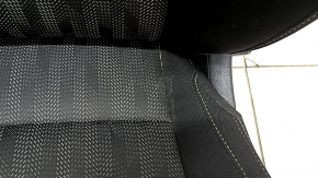 Пассажирское сиденье Kia Sportage 17-19 без airbag, механическое, ткань черная, LX, серая строчка, под химчистку