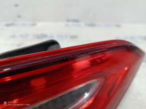 Фонарь внутренний крышка багажника левый Toyota Camry v70 18-20 галоген, светлый, царапины