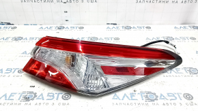 Фонарь внешний крыло правый Toyota Camry v70 18-20 галоген, светлый
